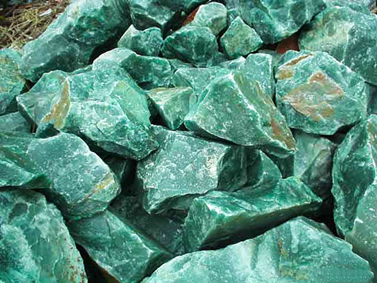 Đá thạch anh xanh (Aventurine) là gì? Công dụng và ý nghĩa