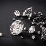 Sự khác biệt giữa sapphire trắng và kim cương | Văn Duyên