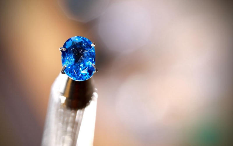 Trang sức từ đá Spinel xanh dương được nhiều người yêu thích