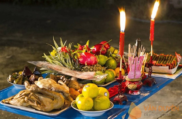 Chuẩn bị lễ vật cúng Giao thừa chuẩn nhất
